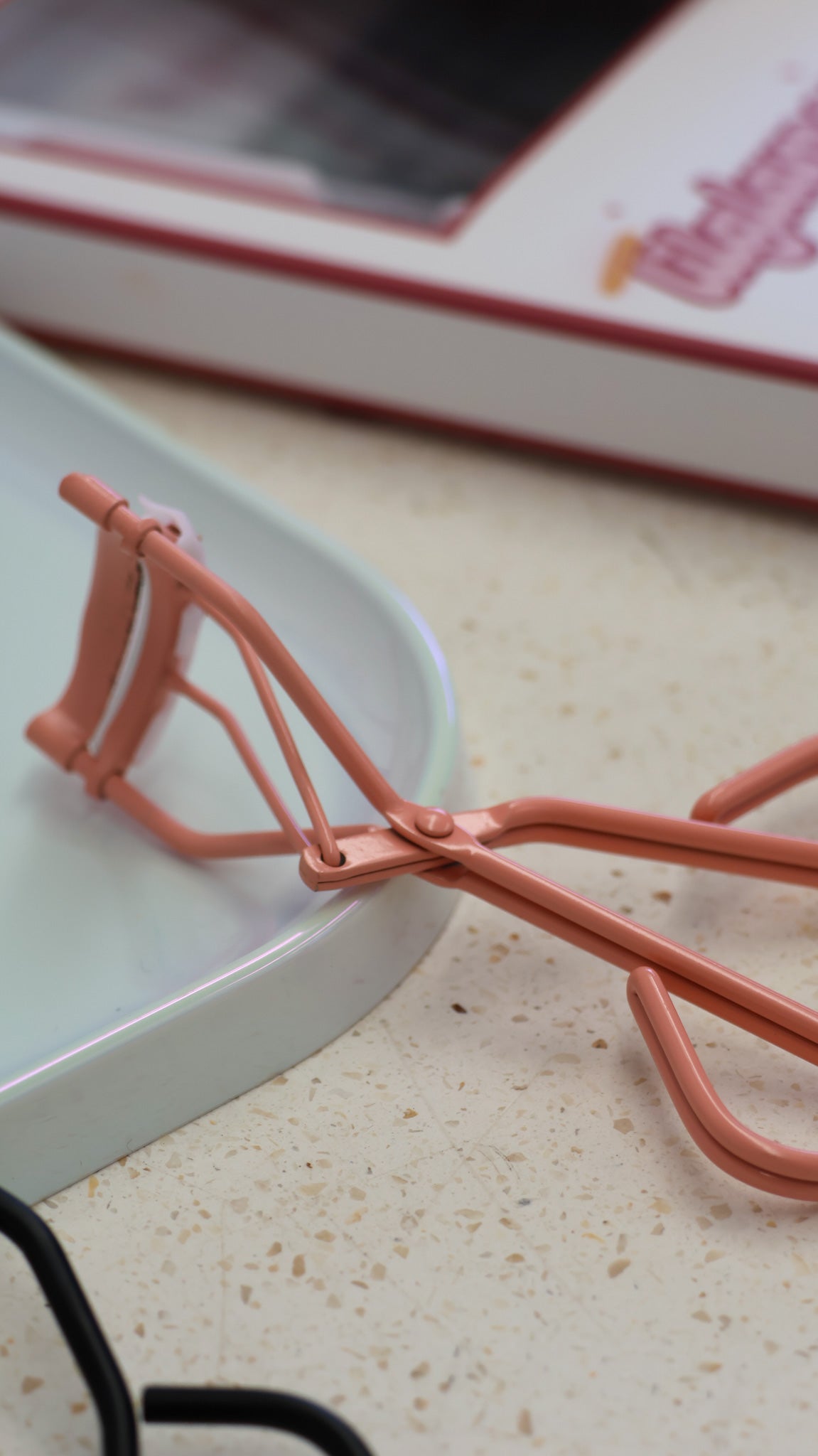 Eyelash Curler